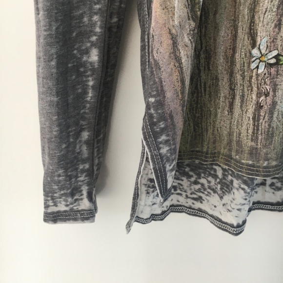 Chaser Horse Print Gray Burnout Long Sleeve Tee - Picture 4 of 8